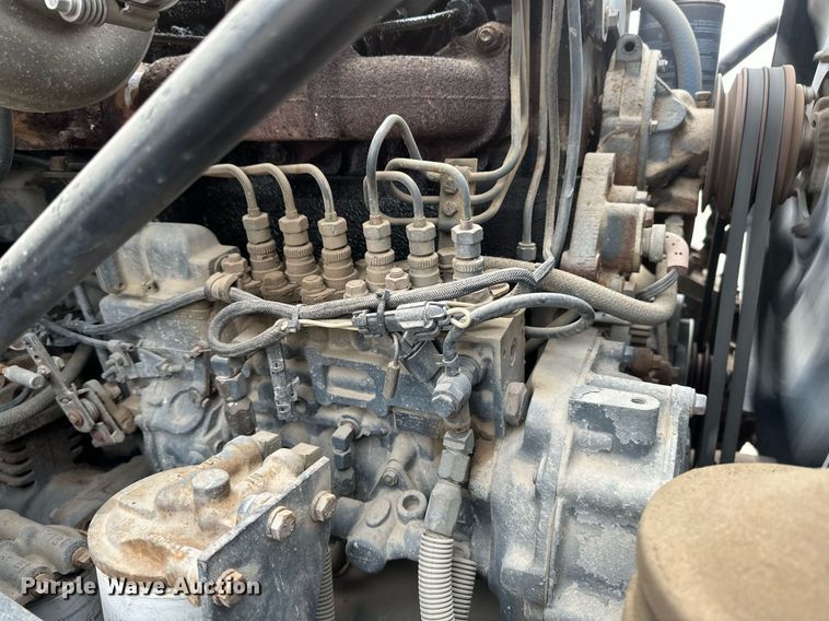 image for item DV0623 1995 Mack DM690S semi truck