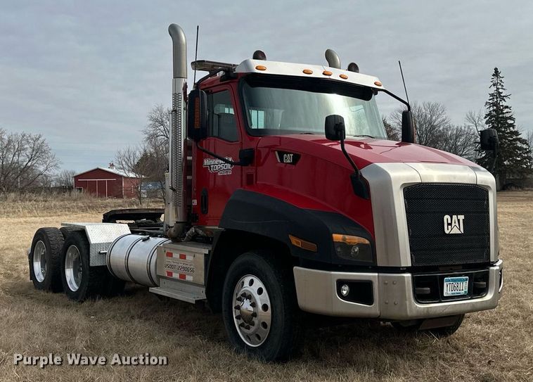 image for item DV0626 2015 Caterpillar CT660S semi truck
