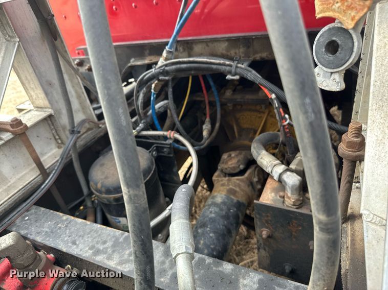 image for item DV0626 2015 Caterpillar CT660S semi truck