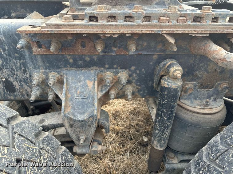 image for item DV0626 2015 Caterpillar CT660S semi truck