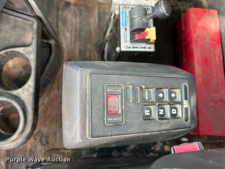 image for item DV0626 2015 Caterpillar CT660S semi truck