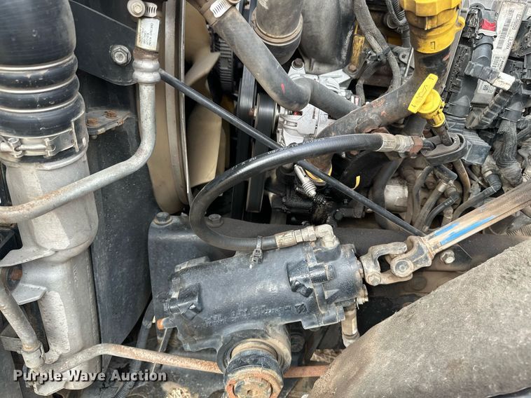 image for item DV0626 2015 Caterpillar CT660S semi truck