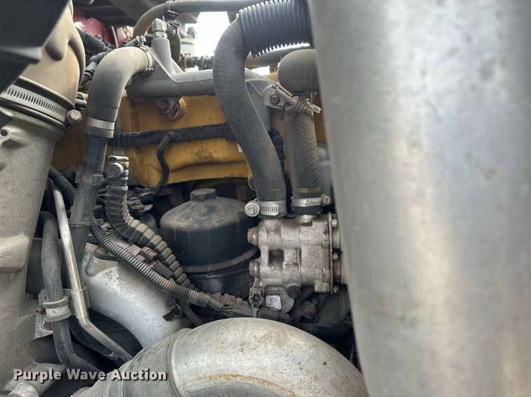 image for item DV0626 2015 Caterpillar CT660S semi truck