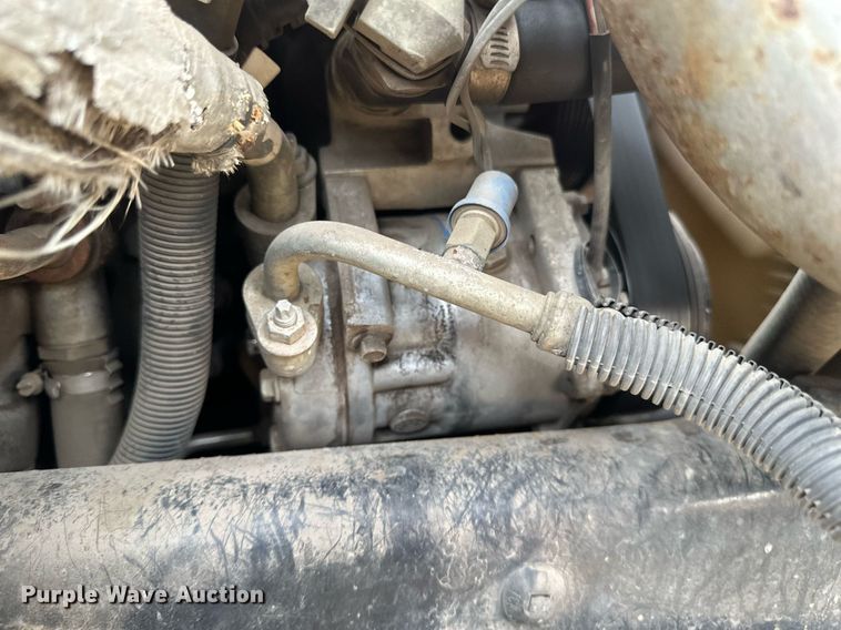 image for item DV0626 2015 Caterpillar CT660S semi truck