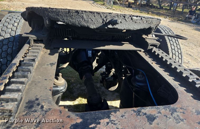 image for item DV1287 2007 Peterbilt 379 semi truck