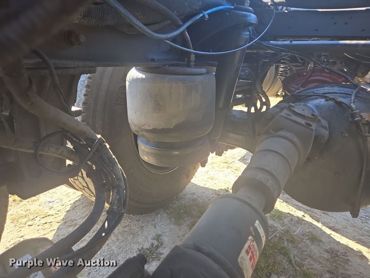 image for item DV1287 2007 Peterbilt 379 semi truck