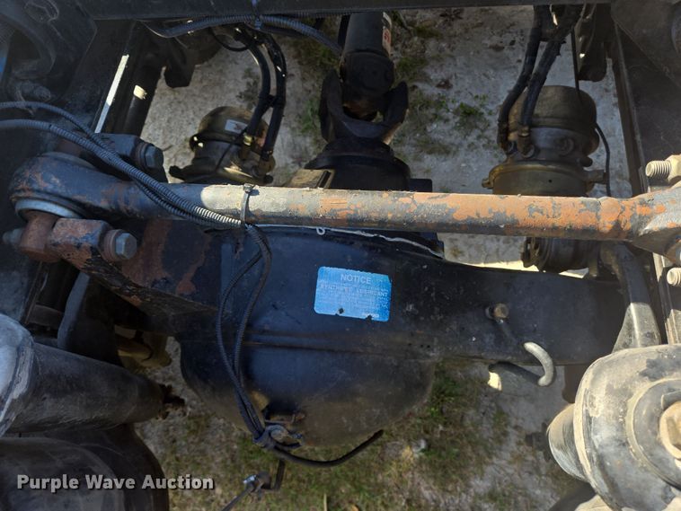 image for item DV1287 2007 Peterbilt 379 semi truck