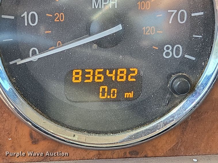 image for item DV1287 2007 Peterbilt 379 semi truck