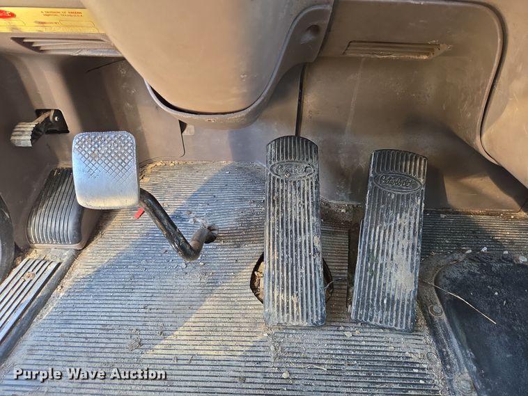 image for item DV1287 2007 Peterbilt 379 semi truck