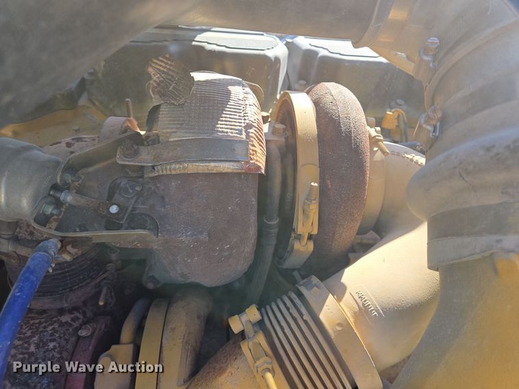 image for item DV1287 2007 Peterbilt 379 semi truck