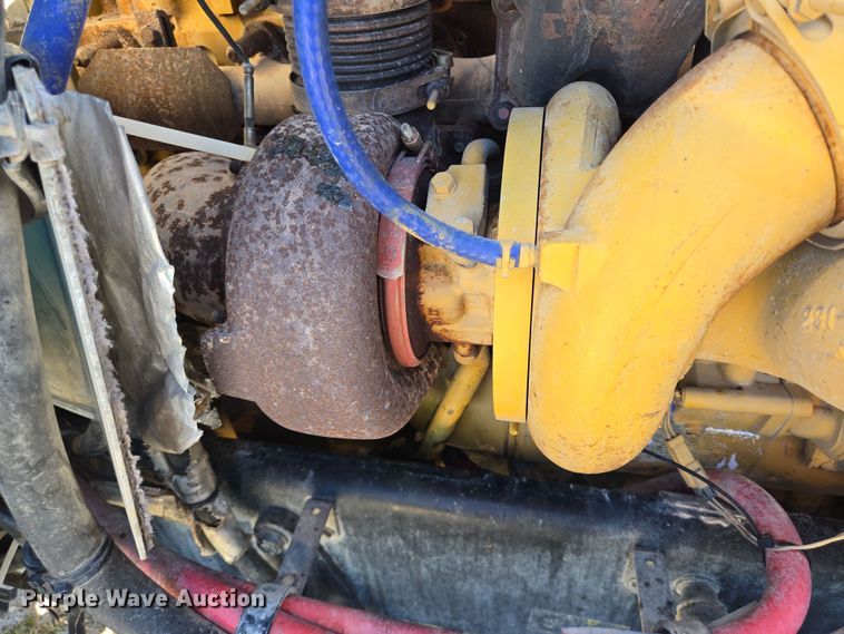 image for item DV1287 2007 Peterbilt 379 semi truck