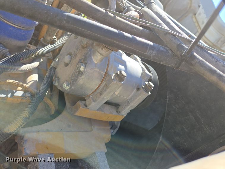 image for item DV1287 2007 Peterbilt 379 semi truck