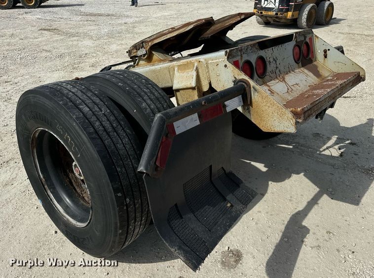 image for item DV1771 2005 Silver Eagle trailer dolly