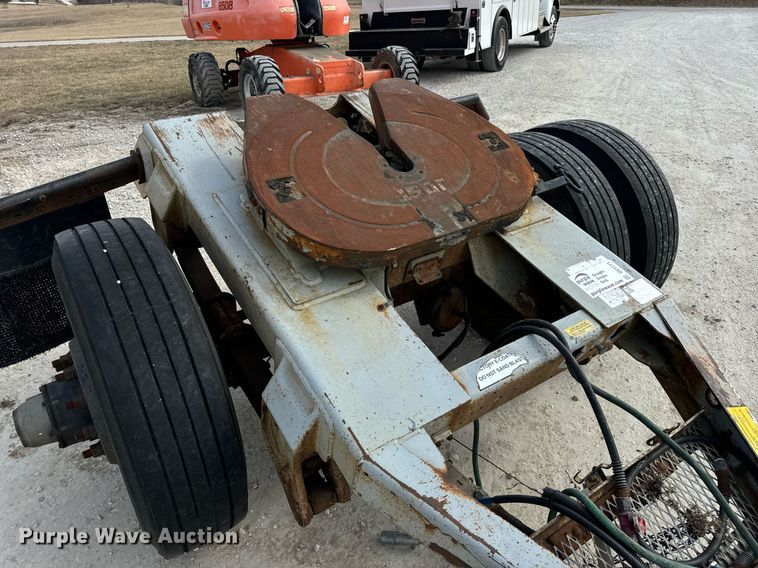 image for item DV1771 2005 Silver Eagle trailer dolly