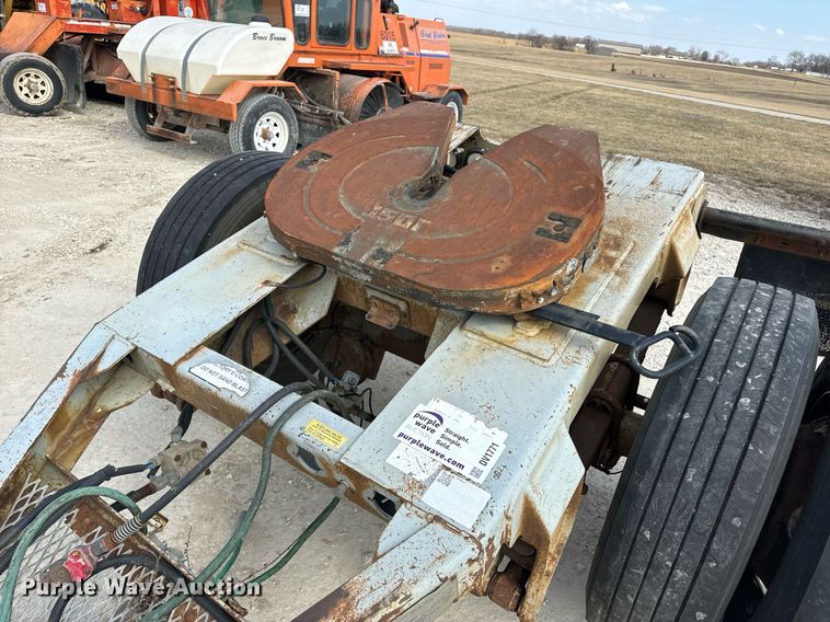 image for item DV1771 2005 Silver Eagle trailer dolly