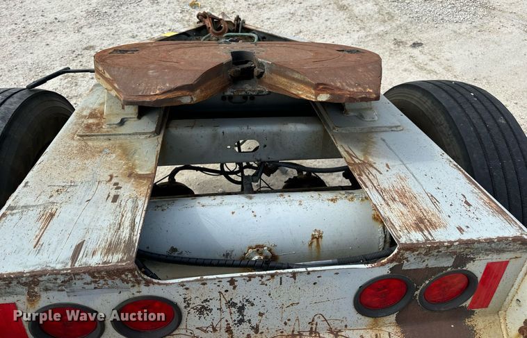 image for item DV1771 2005 Silver Eagle trailer dolly