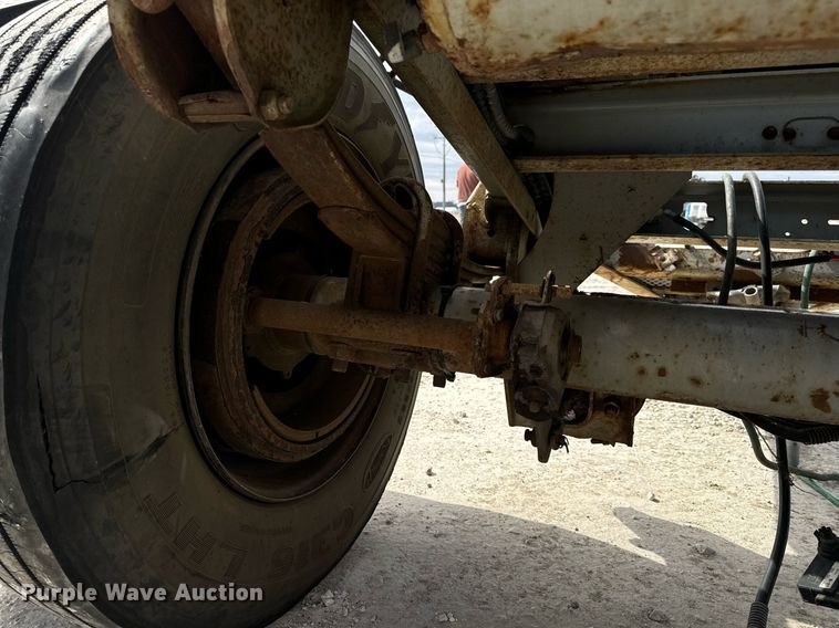 image for item DV1771 2005 Silver Eagle trailer dolly