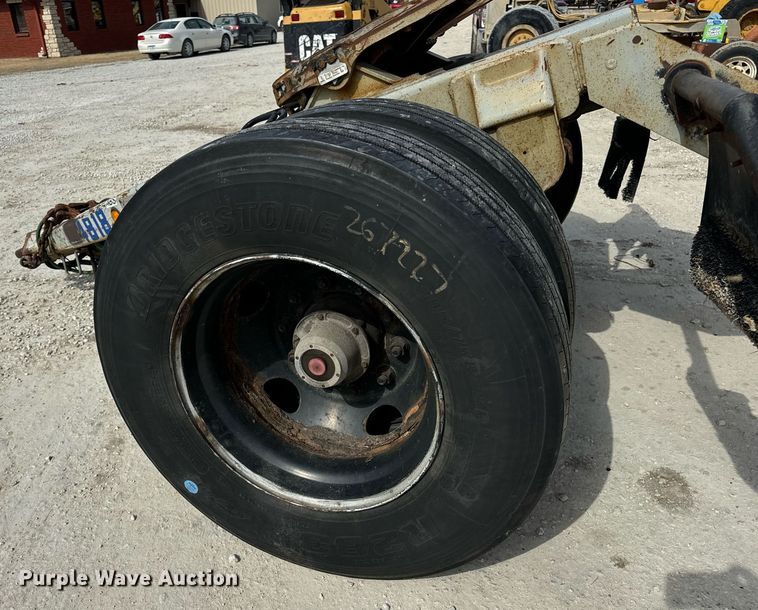 image for item DV1771 2005 Silver Eagle trailer dolly