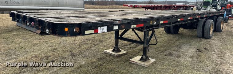 image for item DV1775 1974 Hobbs Flatbed trailer