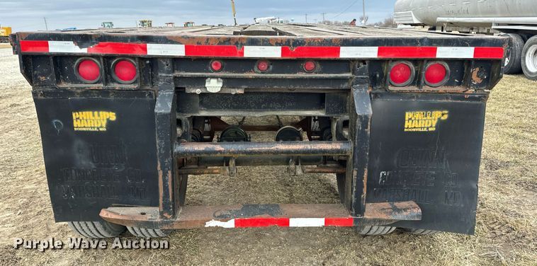 image for item DV1775 1974 Hobbs Flatbed trailer