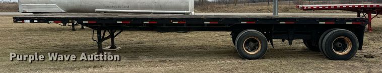 image for item DV1775 1974 Hobbs Flatbed trailer