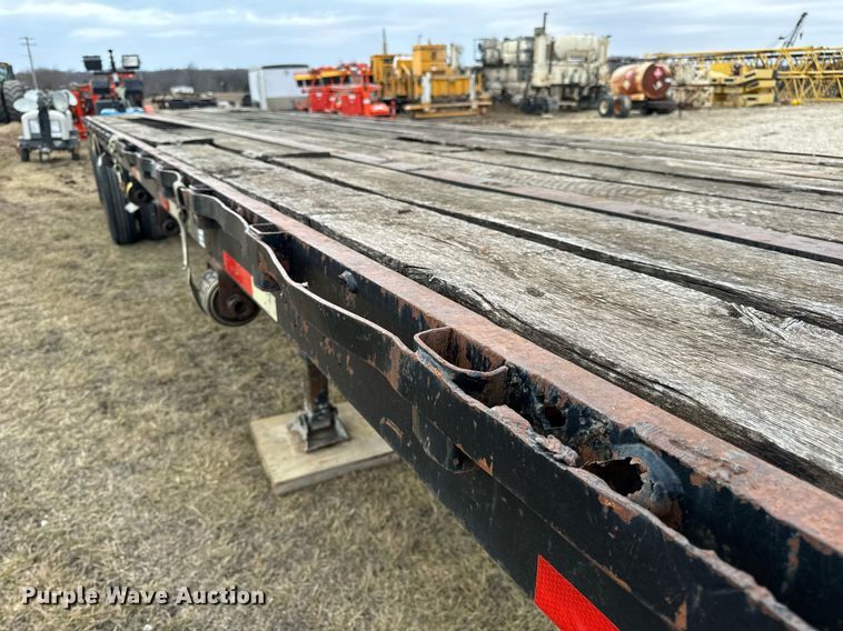 image for item DV1775 1974 Hobbs Flatbed trailer