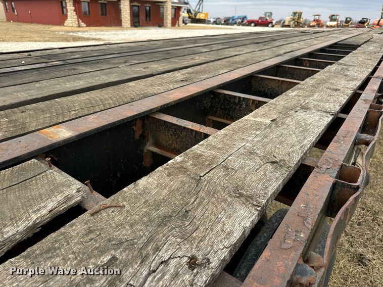 image for item DV1775 1974 Hobbs Flatbed trailer