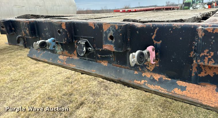 image for item DV1775 1974 Hobbs Flatbed trailer