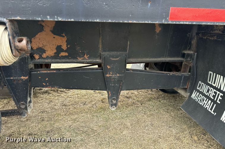 image for item DV1775 1974 Hobbs Flatbed trailer
