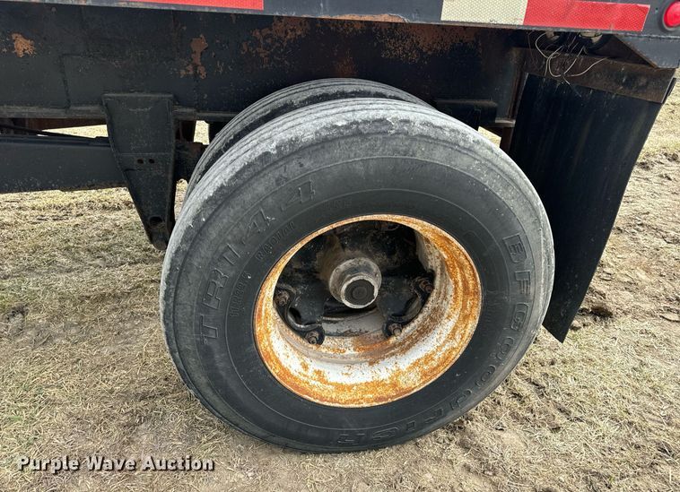 image for item DV1775 1974 Hobbs Flatbed trailer