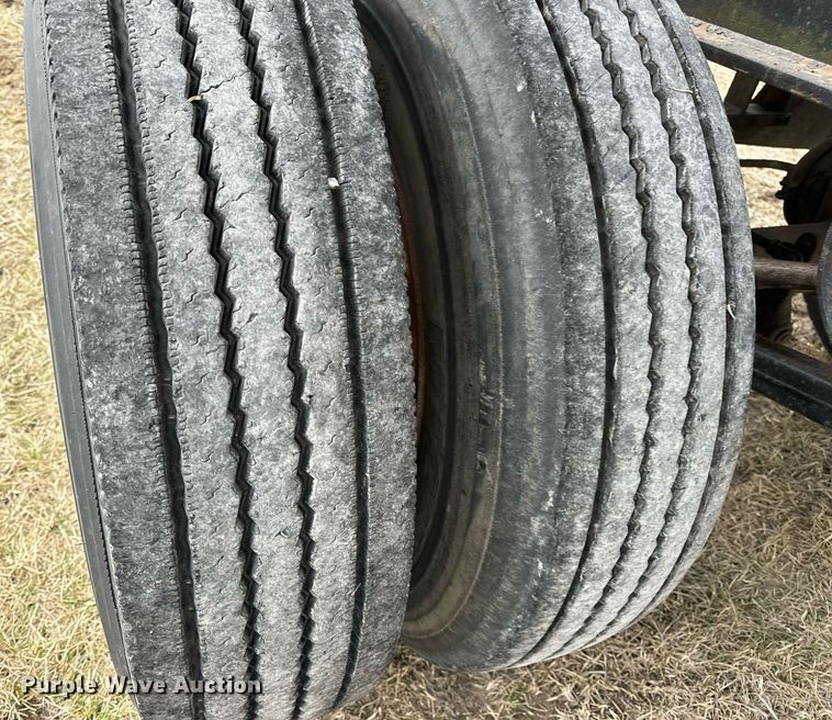 image for item DV1775 1974 Hobbs Flatbed trailer