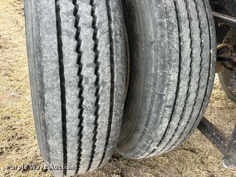 image for item DV1775 1974 Hobbs Flatbed trailer