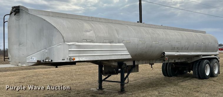 image for item DV1776 1962 Moser tank trailer