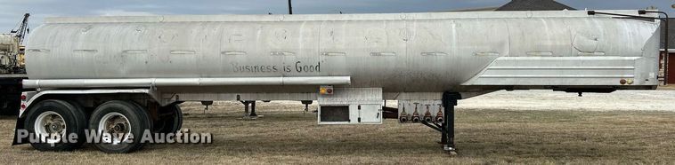 image for item DV1776 1962 Moser tank trailer