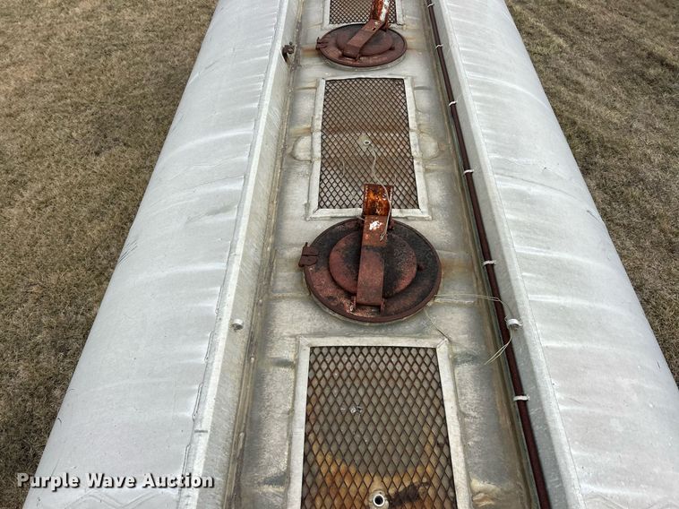 image for item DV1776 1962 Moser tank trailer