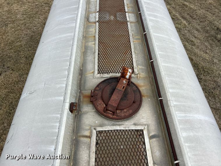 image for item DV1776 1962 Moser tank trailer