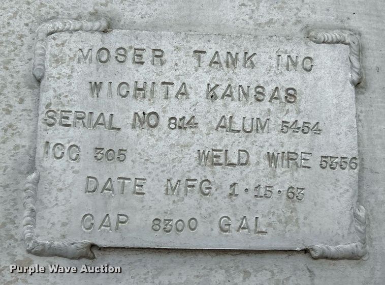 image for item DV1776 1962 Moser tank trailer