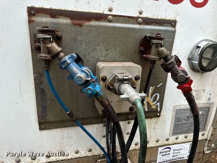 image for item DV1830 2004 Wabash DVDBHPC dry van trailer