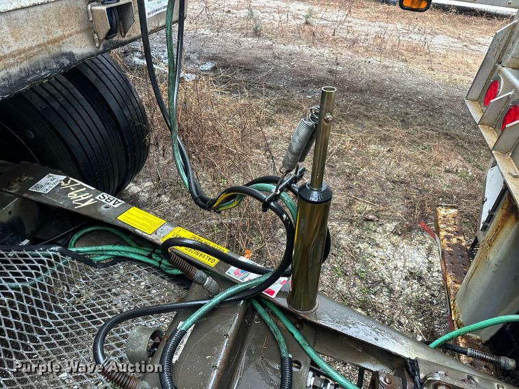 image for item DV1830 2004 Wabash DVDBHPC dry van trailer