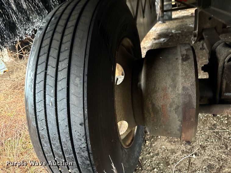 image for item DV1830 2004 Wabash DVDBHPC dry van trailer