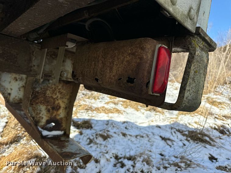 image for item DV1838 1996 Fruehauf  FB-8-T2 42N dry van trailer