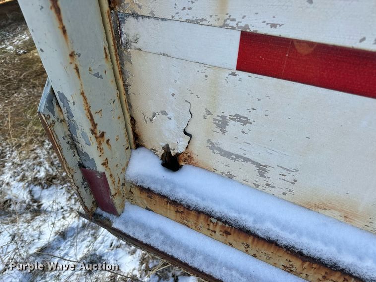 image for item DV1838 1996 Fruehauf  FB-8-T2 42N dry van trailer