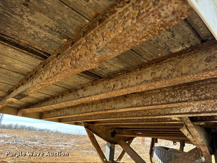 image for item DV1838 1996 Fruehauf  FB-8-T2 42N dry van trailer