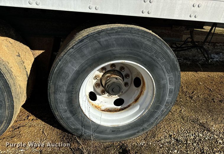 image for item DV1838 1996 Fruehauf  FB-8-T2 42N dry van trailer