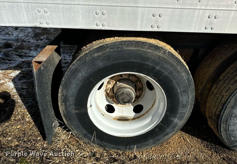 image for item DV1838 1996 Fruehauf  FB-8-T2 42N dry van trailer