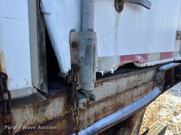 image for item DV1839 1998 Pine Ridge dry van trailer