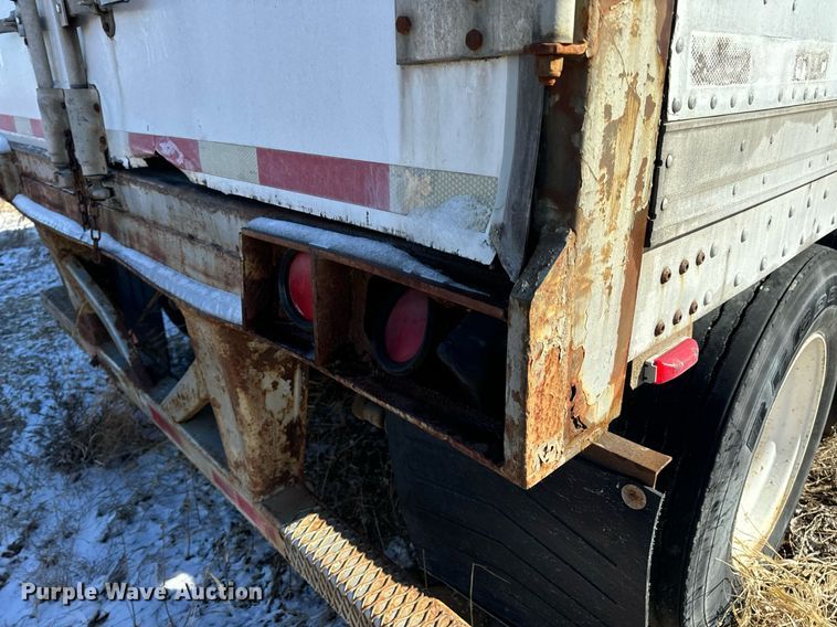 image for item DV1839 1998 Pine Ridge dry van trailer