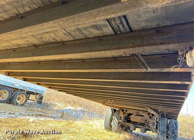 image for item DV1839 1998 Pine Ridge dry van trailer