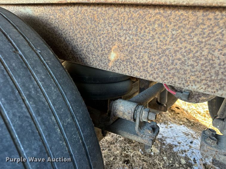 image for item DV1839 1998 Pine Ridge dry van trailer