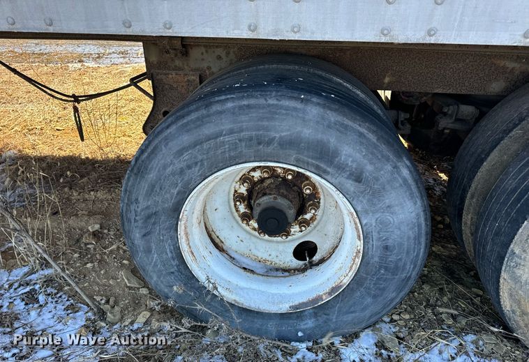 image for item DV1839 1998 Pine Ridge dry van trailer